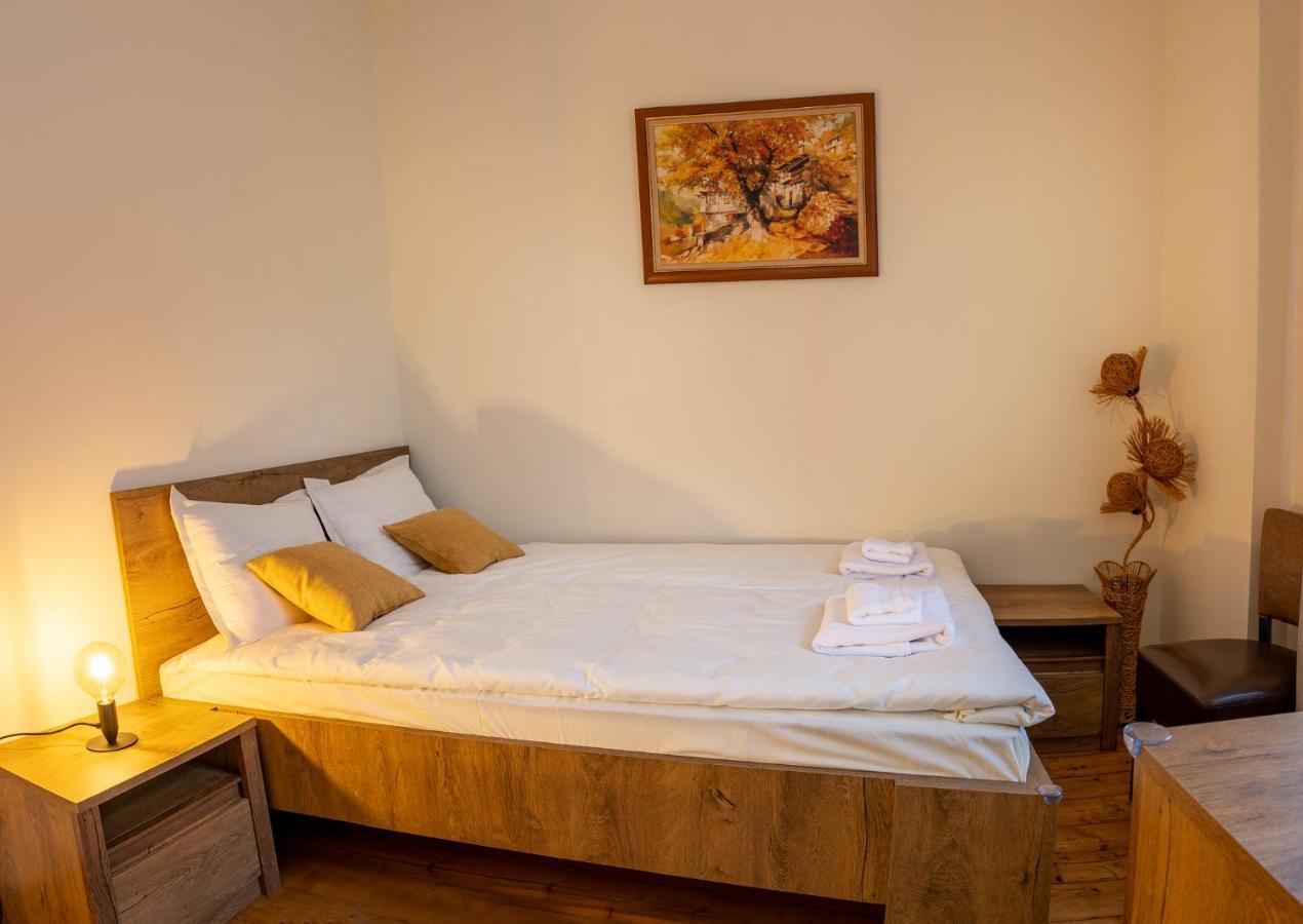 Apartpro Apartments, Велико-Тирново Екстер'єр фото